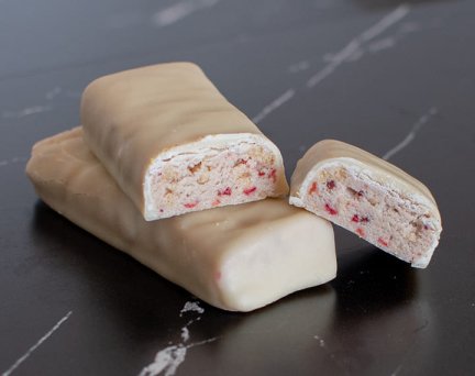 Strawberry and White Chocolate High-Protein Bar - Cetofine 21